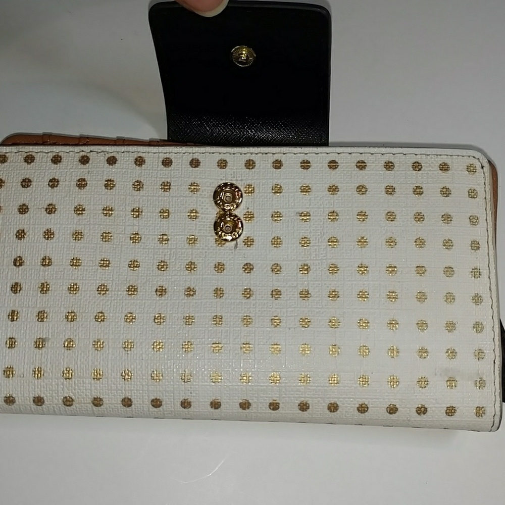Fossil Bi-Fold Wallet In White & Gold Poka Dots - image 7